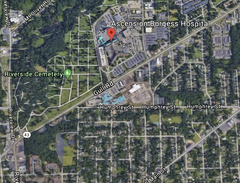 Police In Kalamazoo Looking For Driver Who Struck, Killed Pedestrian
